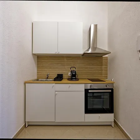 Zisa Apartment *